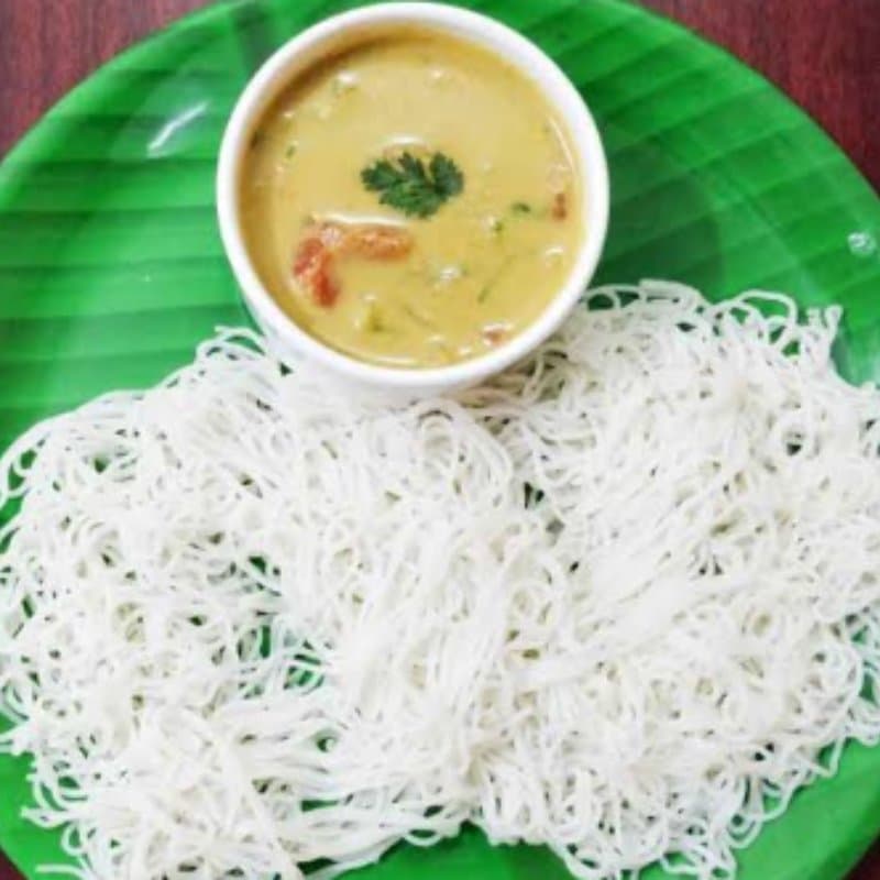Idiyappam with Veg Kuruma